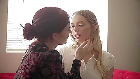 Milf gets her pussy eaten and ass licked plushre residenty