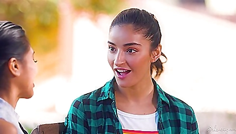 Mas enthusiast is a sexy chick