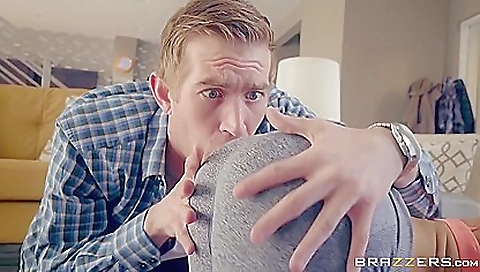 Sapiro asian girl is sexy