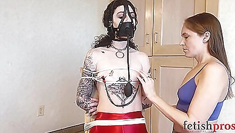 Milfan mellaniey's step mom gets fucked